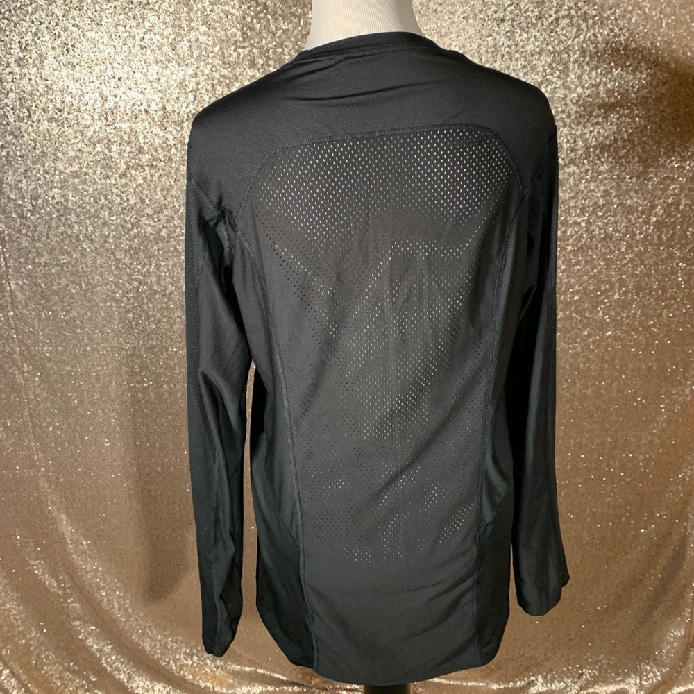 Nike Fit Black Long Sleeve                   B1 - Picture 4 of 7